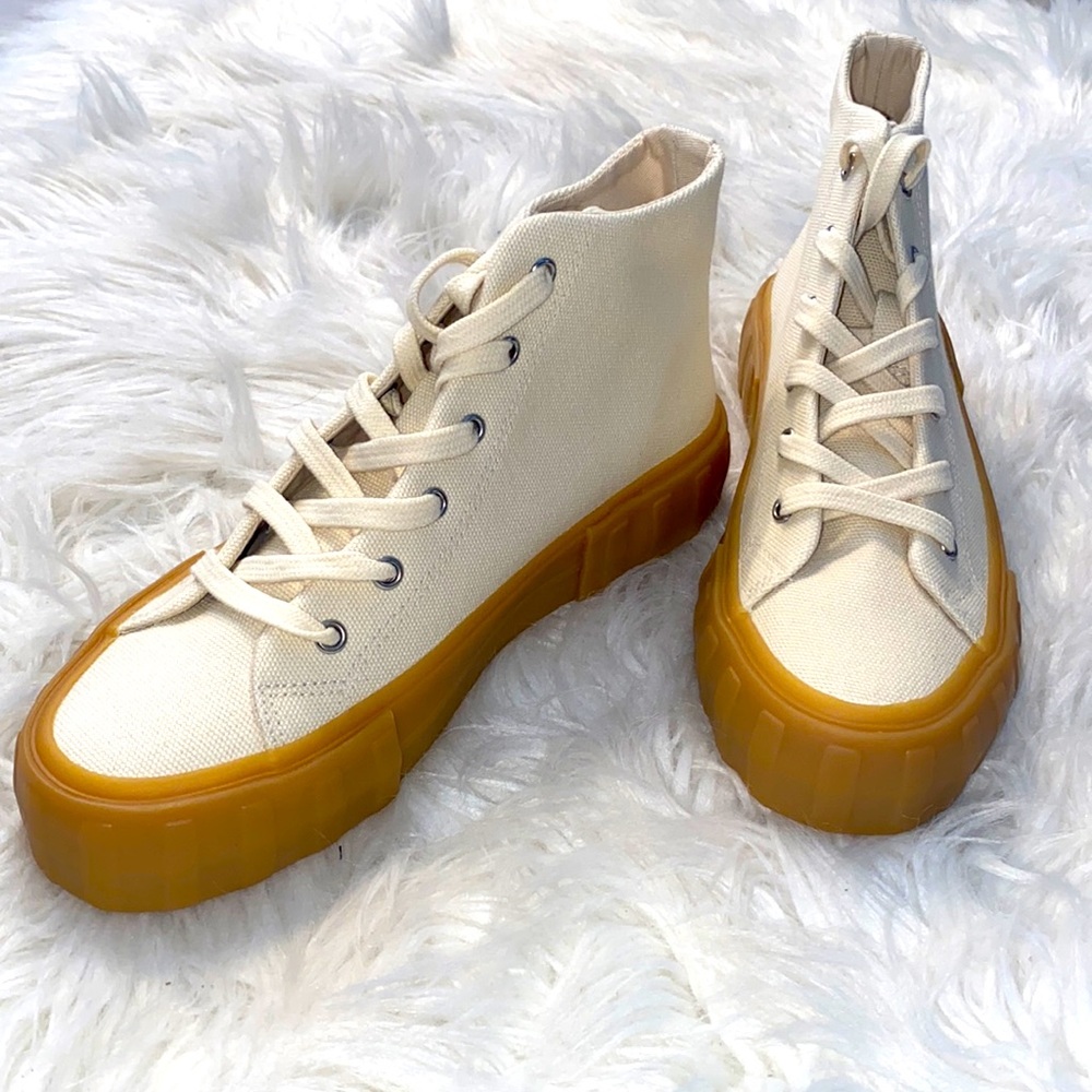 Zara Canvas Sneakers